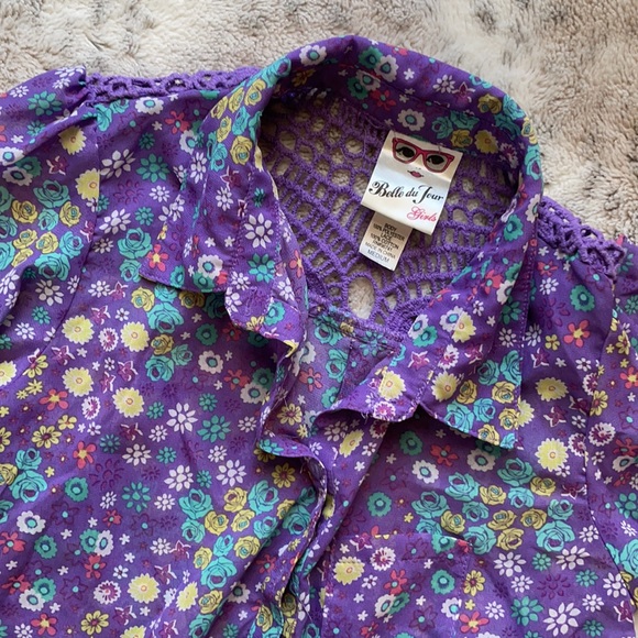 Blouse 🌼 - Picture 2 of 7